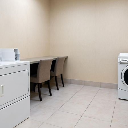 Hilton Garden Inn Уэйн Экстерьер фото