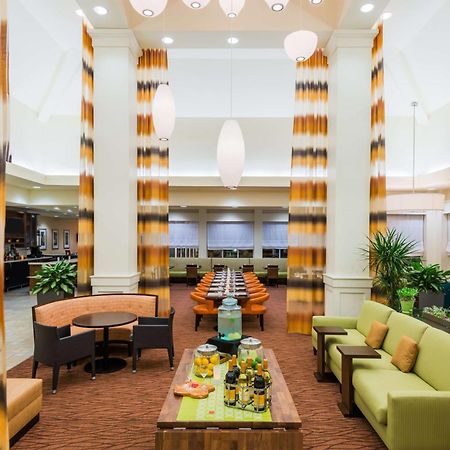 Hilton Garden Inn Уэйн Экстерьер фото