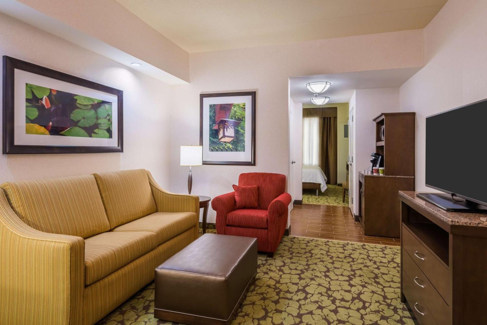 Hilton Garden Inn Уэйн Экстерьер фото