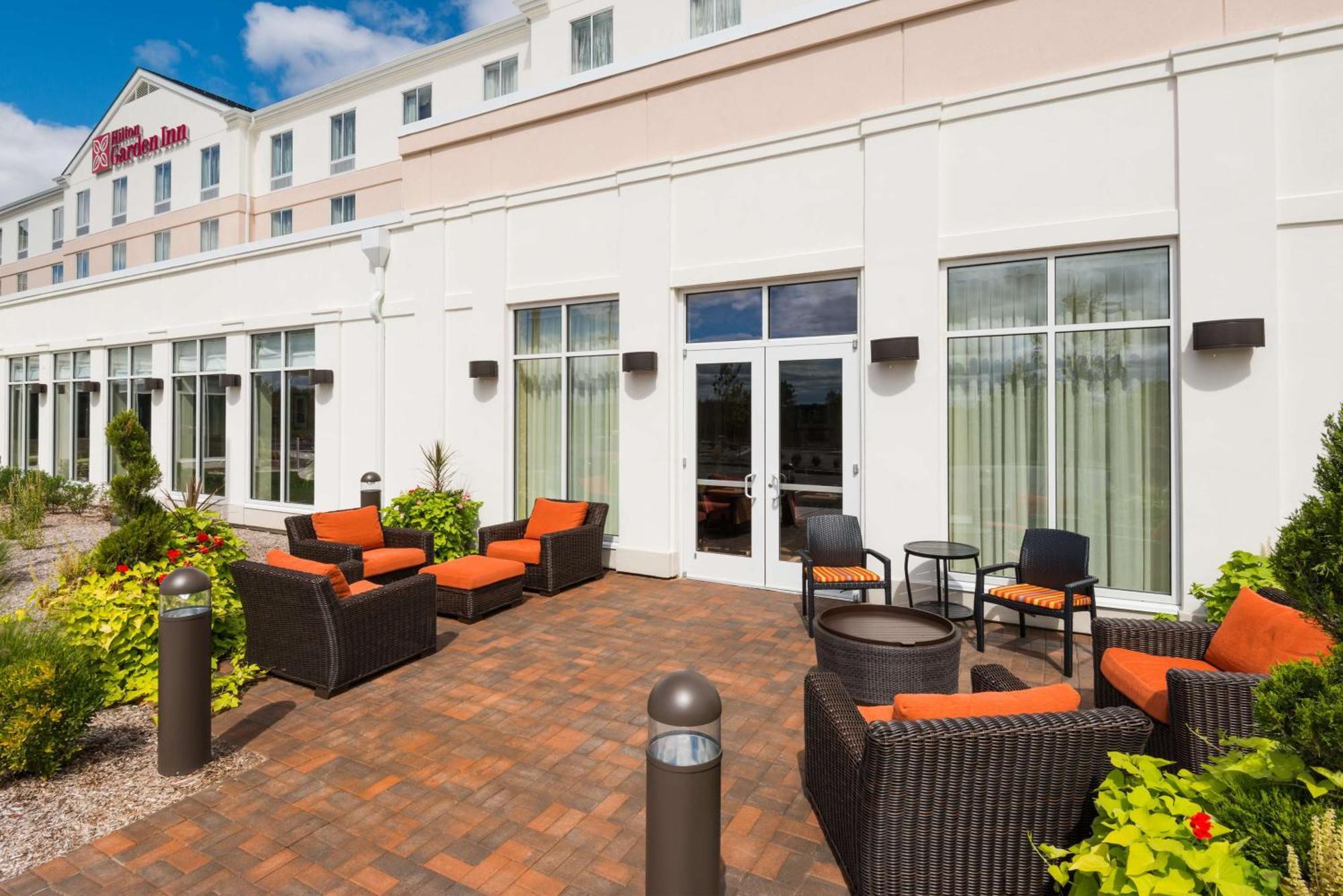 Hilton Garden Inn Уэйн Экстерьер фото