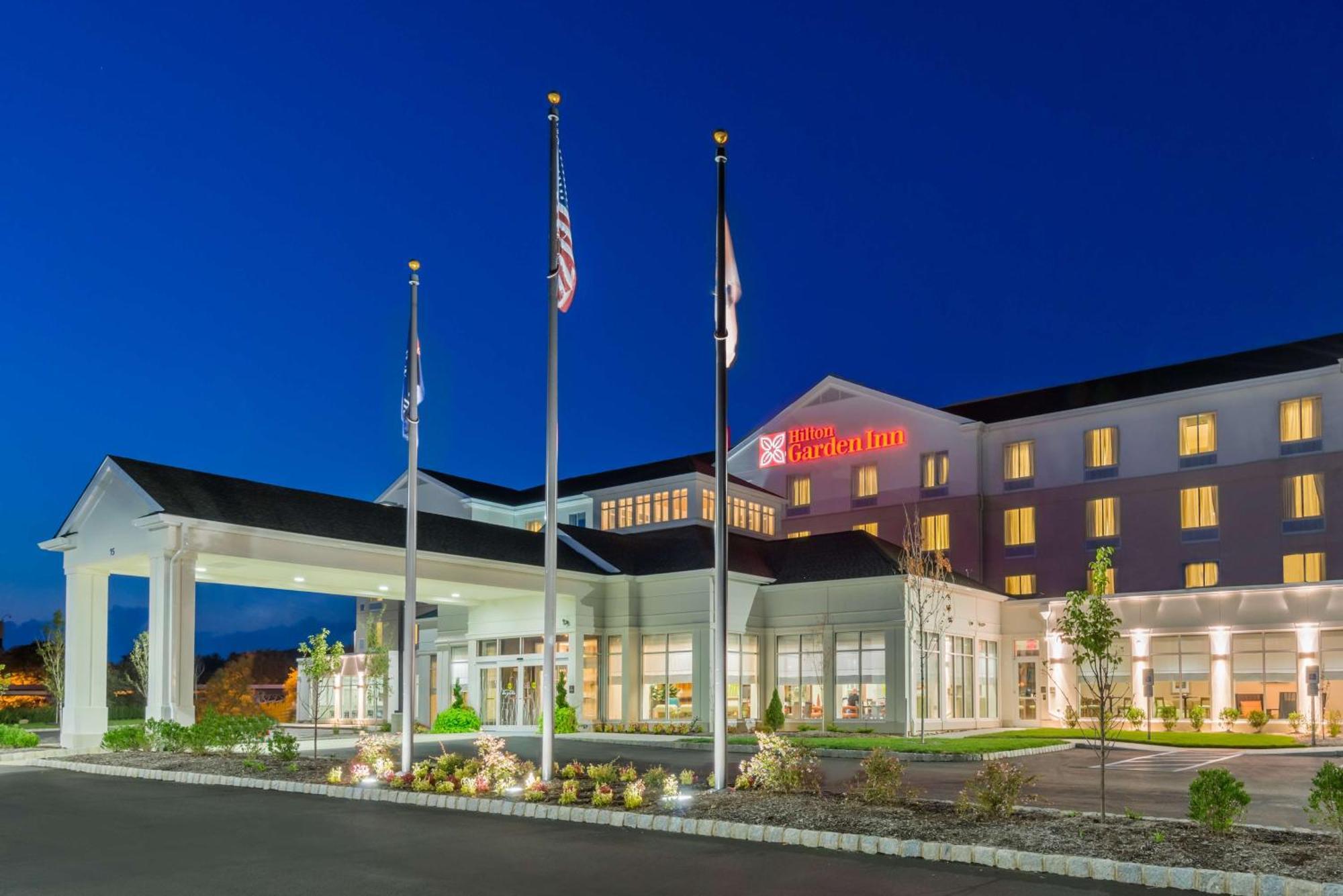 Hilton Garden Inn Уэйн Экстерьер фото