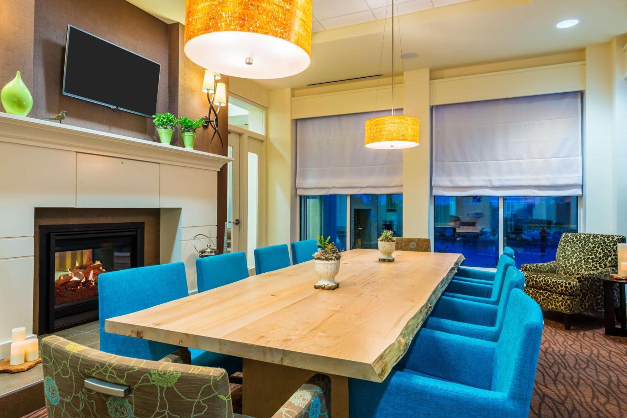 Hilton Garden Inn Уэйн Экстерьер фото